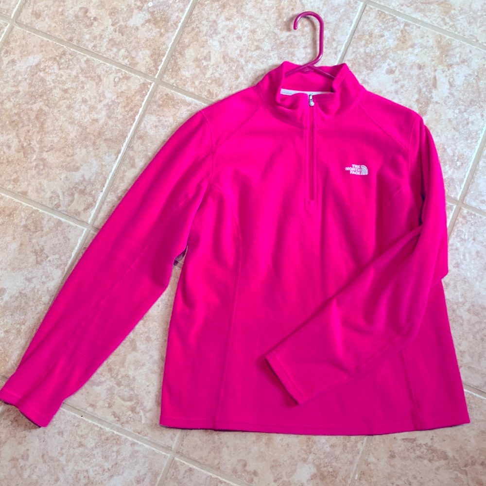 Like new The North Face womens large bright pink  glacier fleece 3/4 zip